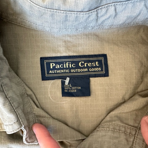 Pacific Crest Vintage Button Up Short Sleeve Trail Shirt size Large - Picture 2 of 3